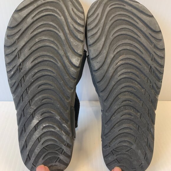 Nike Sunray Protect 2PS Boys Black Sandal/Shoe Sz. 1 - Picture 5 of 5